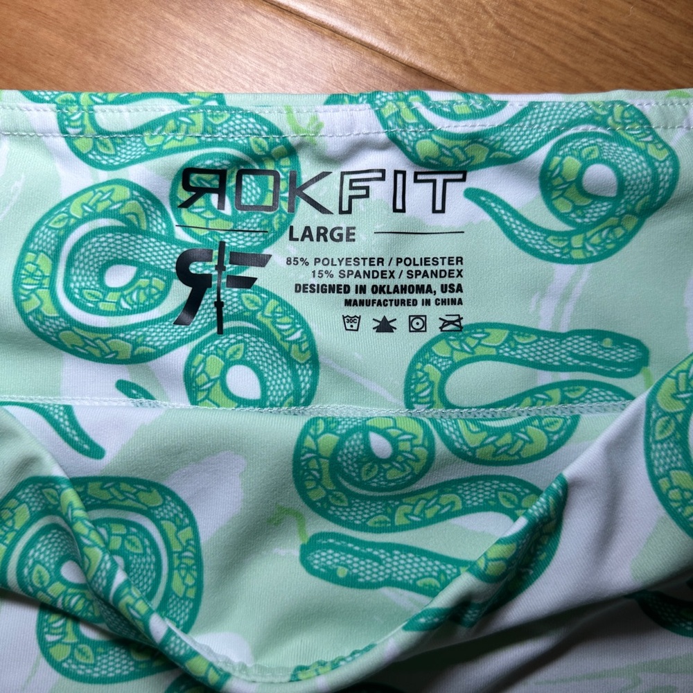 Green Snake Print Women's workout booty shorts - Picture 2 of 5